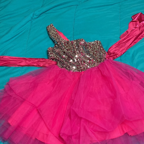 Trixxi one shoulder dress. Homecoming or prom. Fuschia with silver sequins - Picture 2 of 6